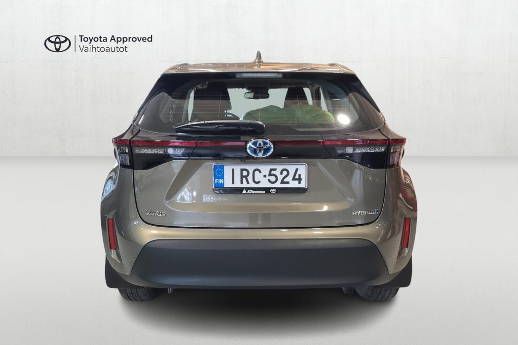 TOYOTA Yaris Cross 2023