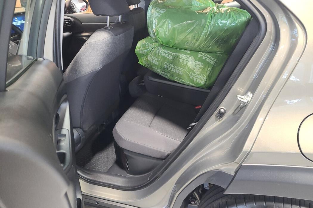TOYOTA Yaris Cross 2023