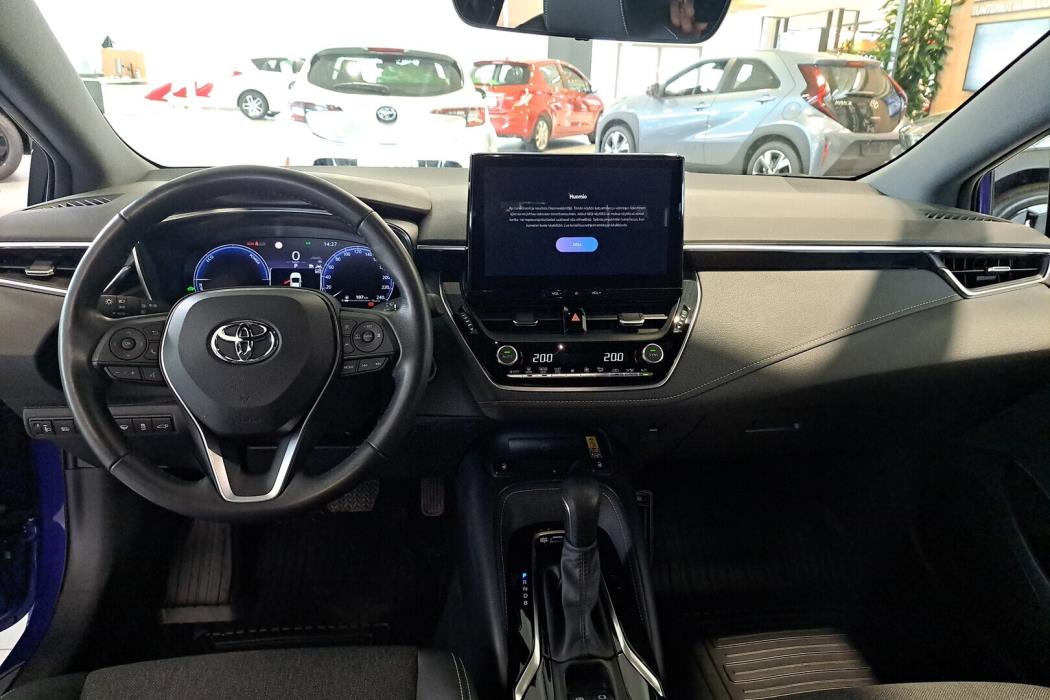 TOYOTA COROLLA 2024