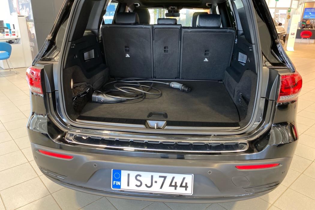 MERCEDES-BENZ EQB 2022