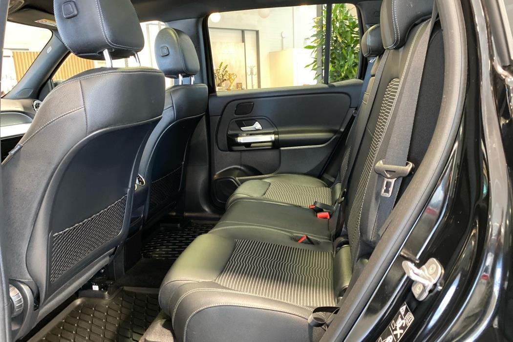 MERCEDES-BENZ EQB 2022