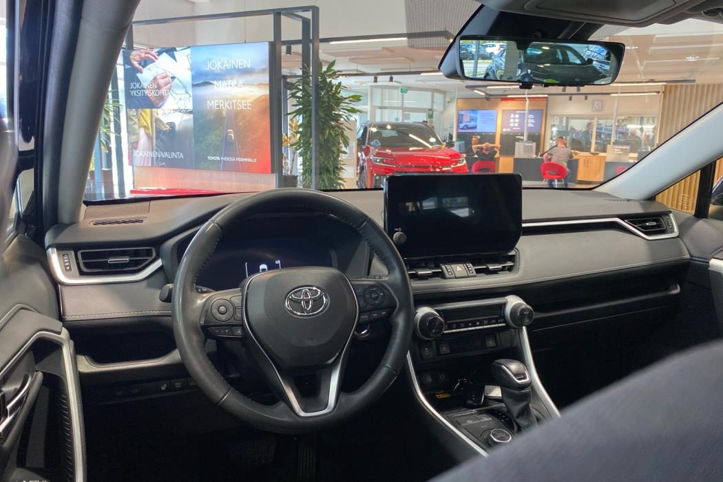 TOYOTA RAV4 2023
