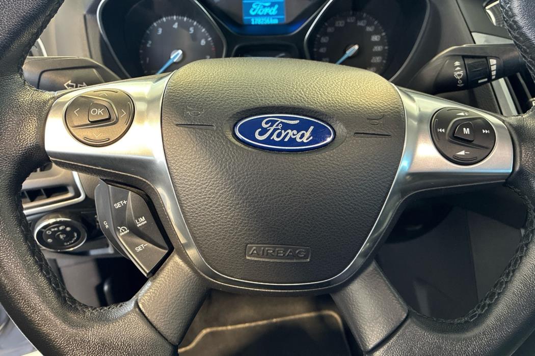 FORD Focus 2011