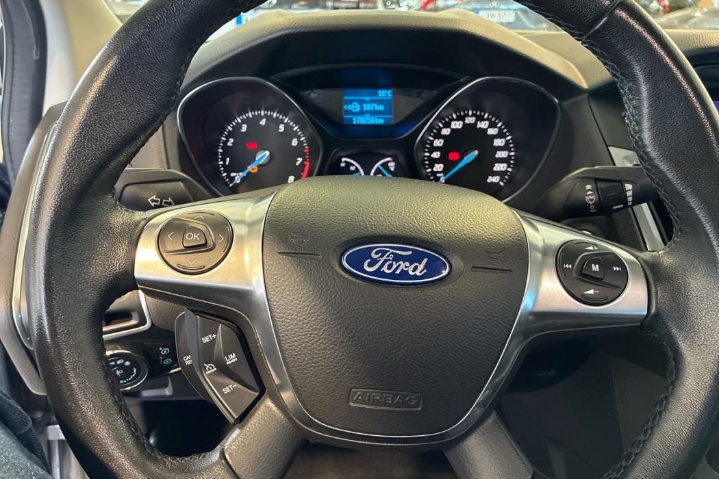 FORD Focus 2011