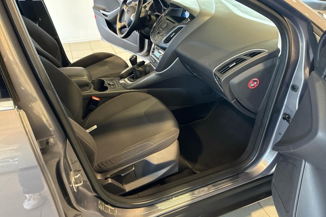 FORD Focus 2011