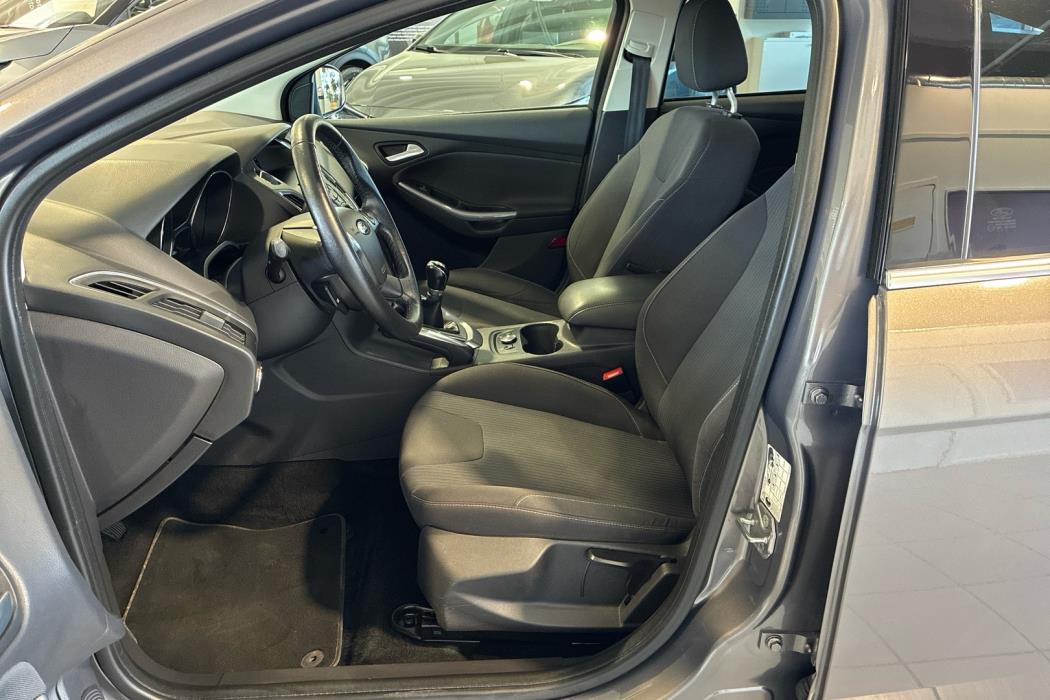 FORD Focus 2011