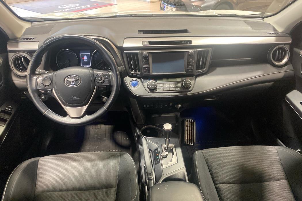 TOYOTA RAV4 2017