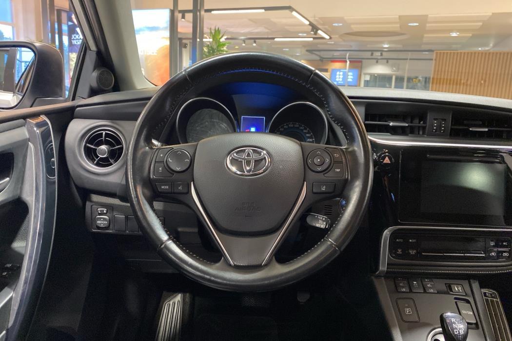TOYOTA Auris 2018