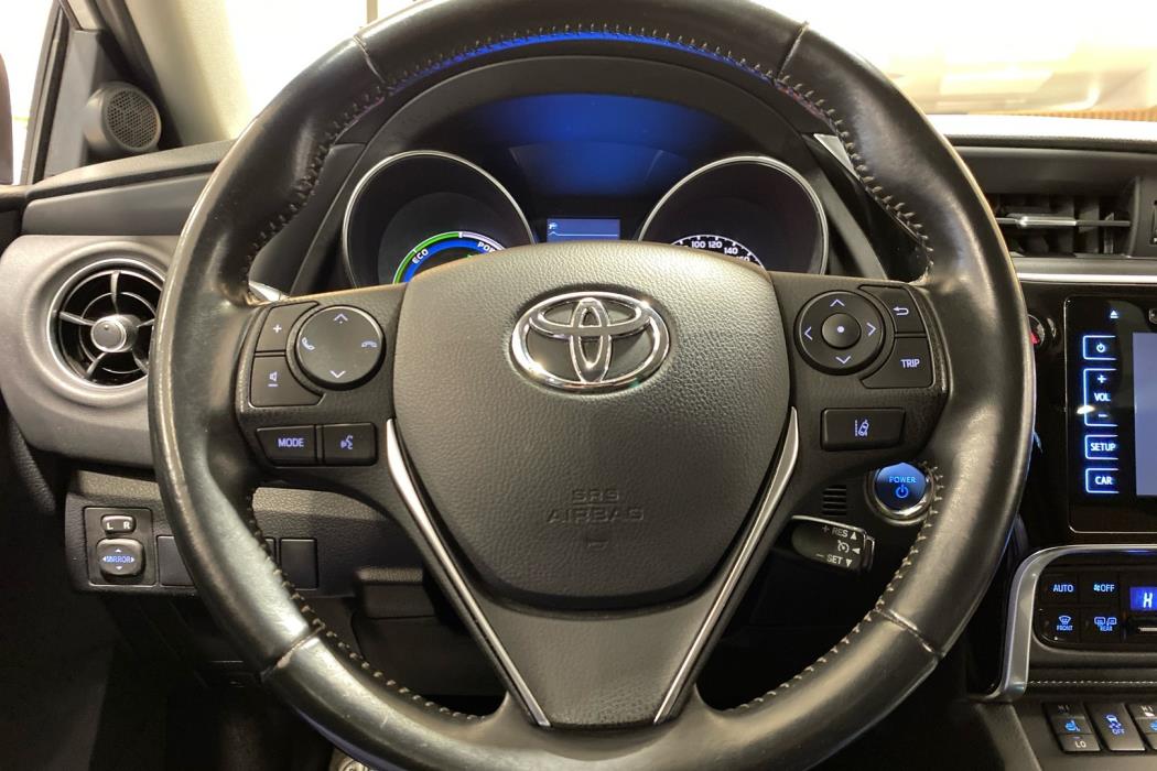 TOYOTA Auris 2018