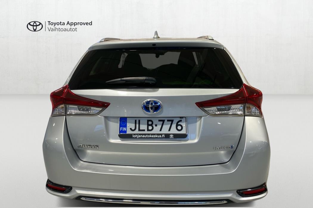 TOYOTA Auris 2018