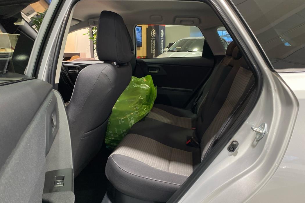 TOYOTA Auris 2018