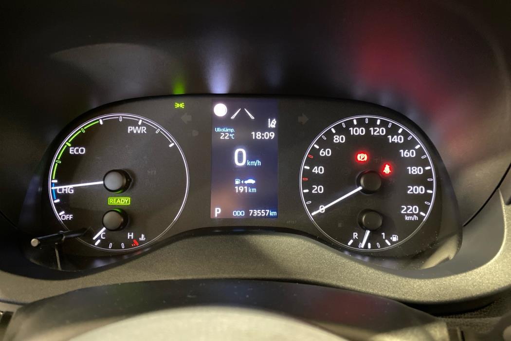 TOYOTA Yaris 2021