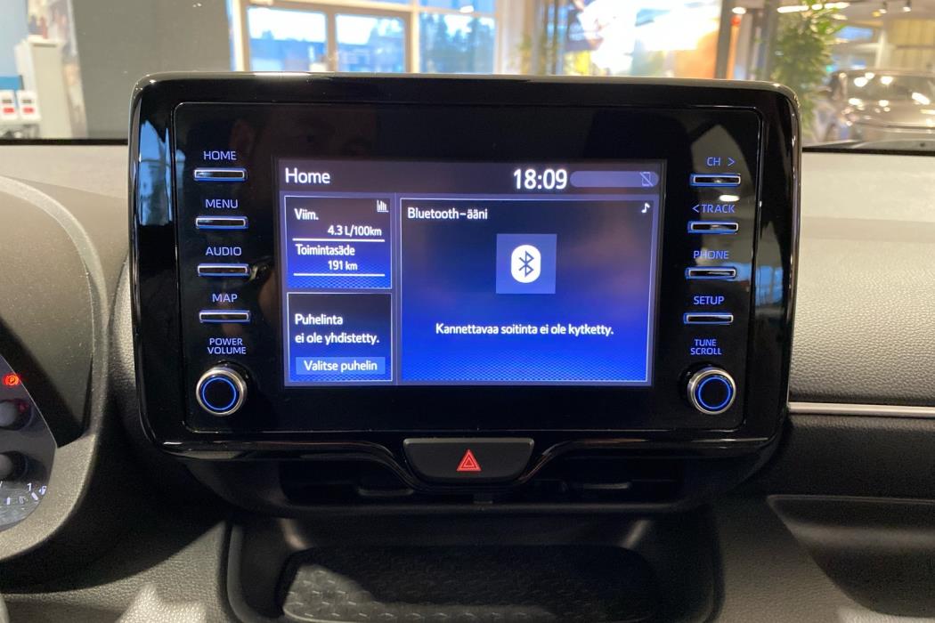 TOYOTA Yaris 2021