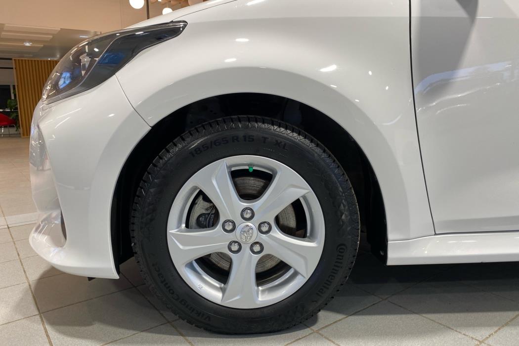 TOYOTA Yaris 2021