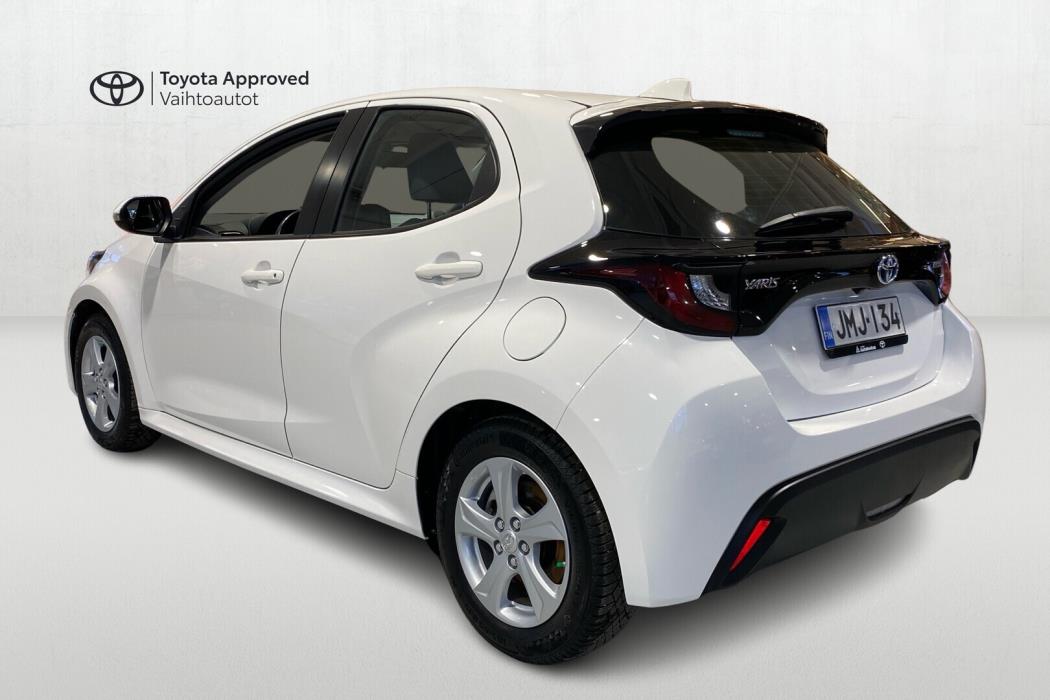 TOYOTA Yaris 2021