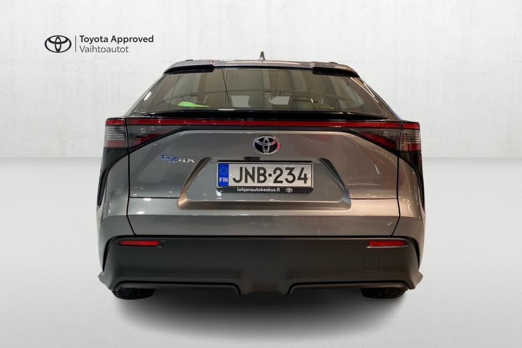 TOYOTA bZ4X 2023