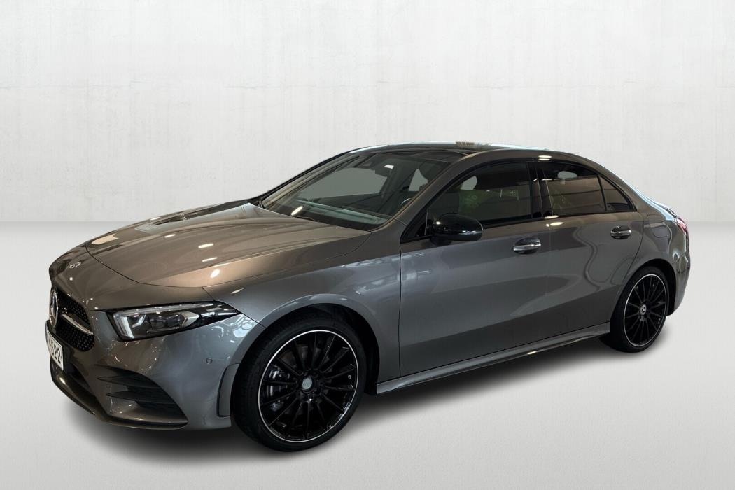 MERCEDES-BENZ A 2021