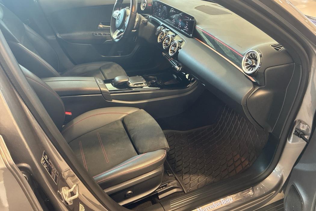MERCEDES-BENZ A 2021