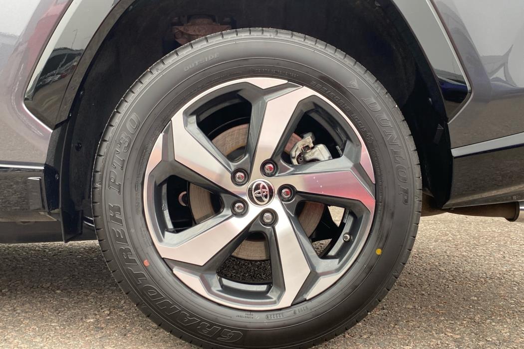 TOYOTA RAV4 Plug-in 2025