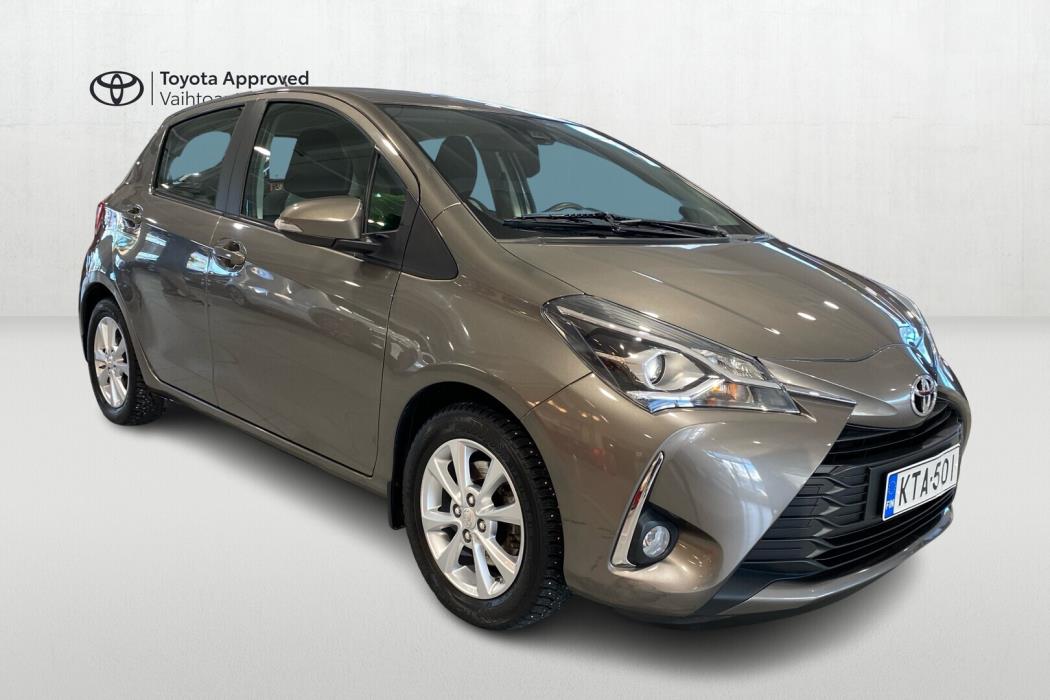 TOYOTA Yaris 2018