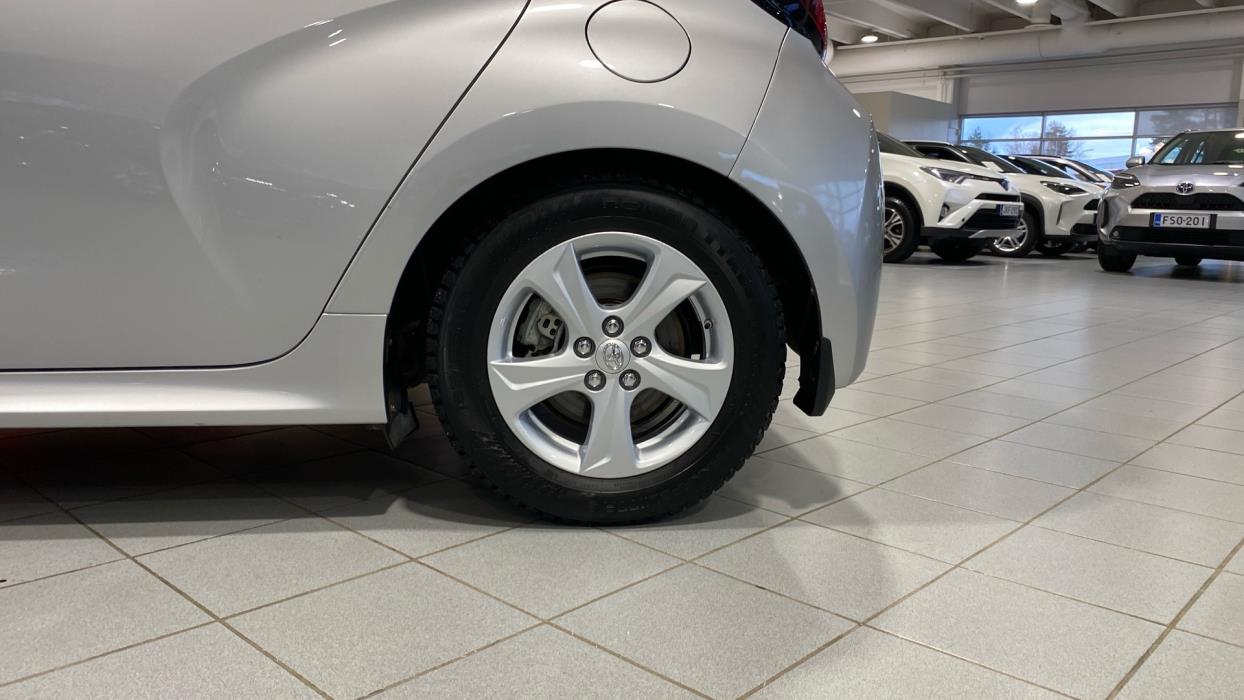 TOYOTA Yaris 2020