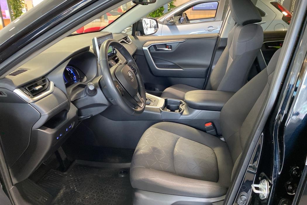 TOYOTA RAV4 2021