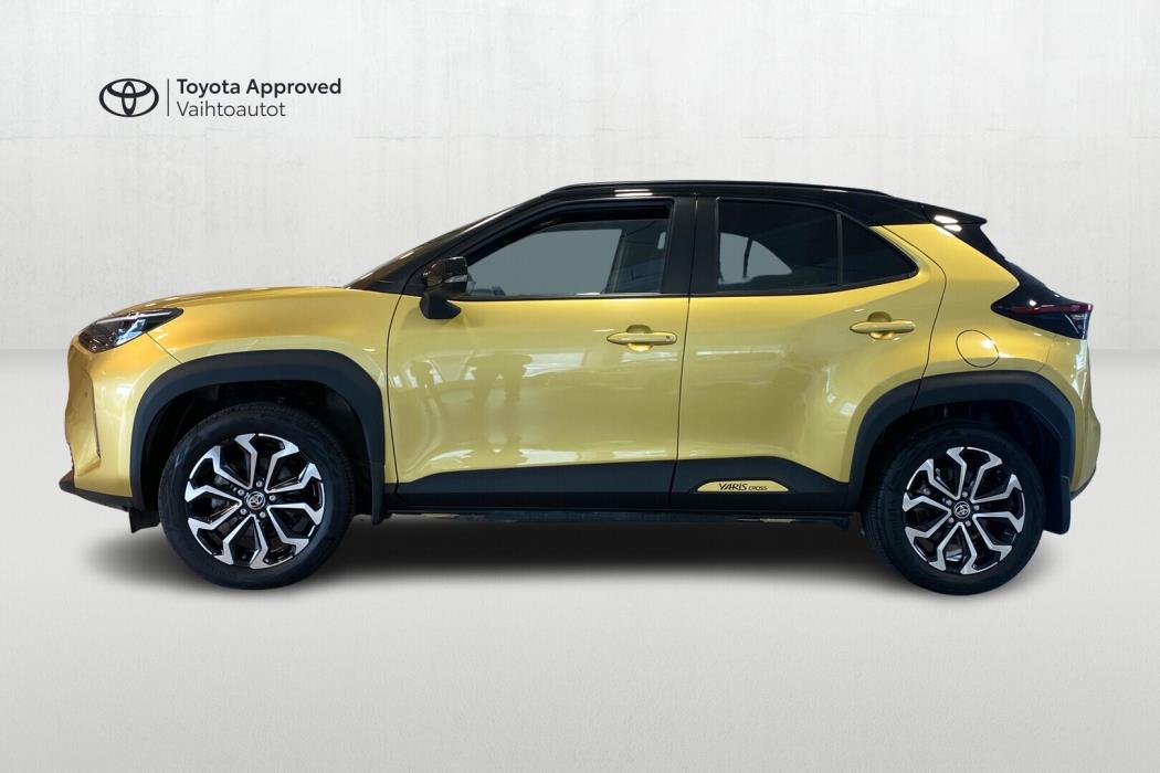 TOYOTA Yaris Cross 2023