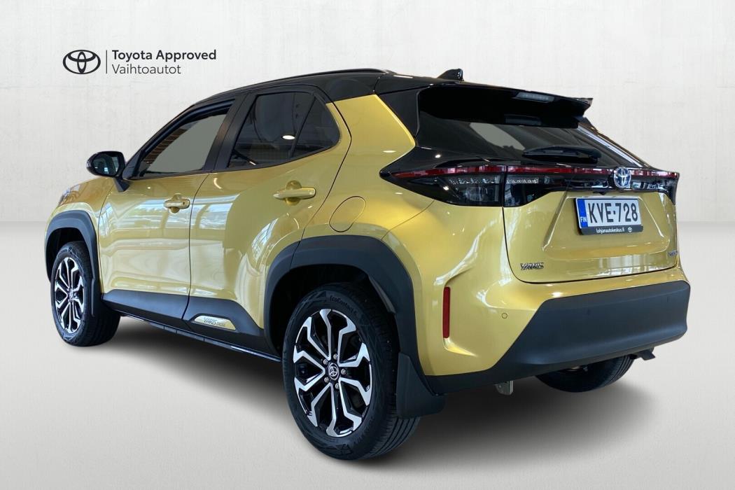 TOYOTA Yaris Cross 2023
