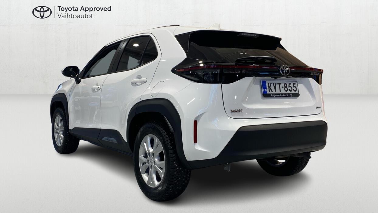 TOYOTA Yaris Cross 2024