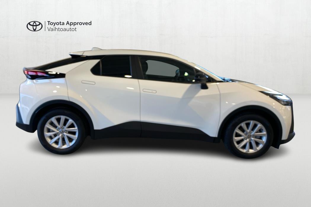 TOYOTA C-HR 2025