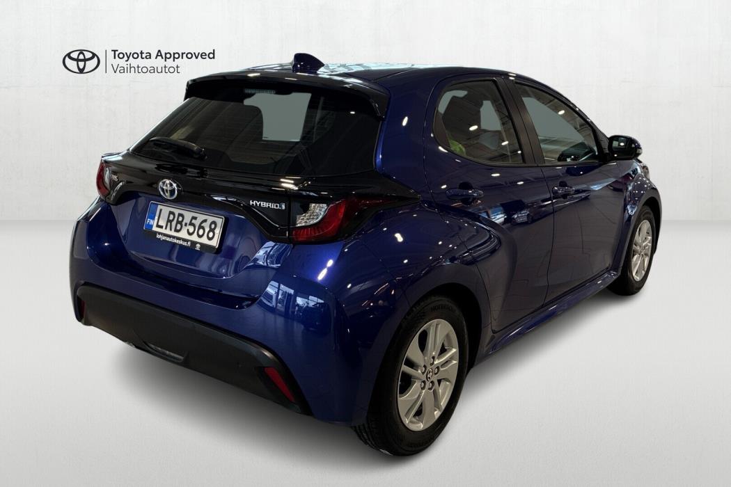 TOYOTA Yaris 2021