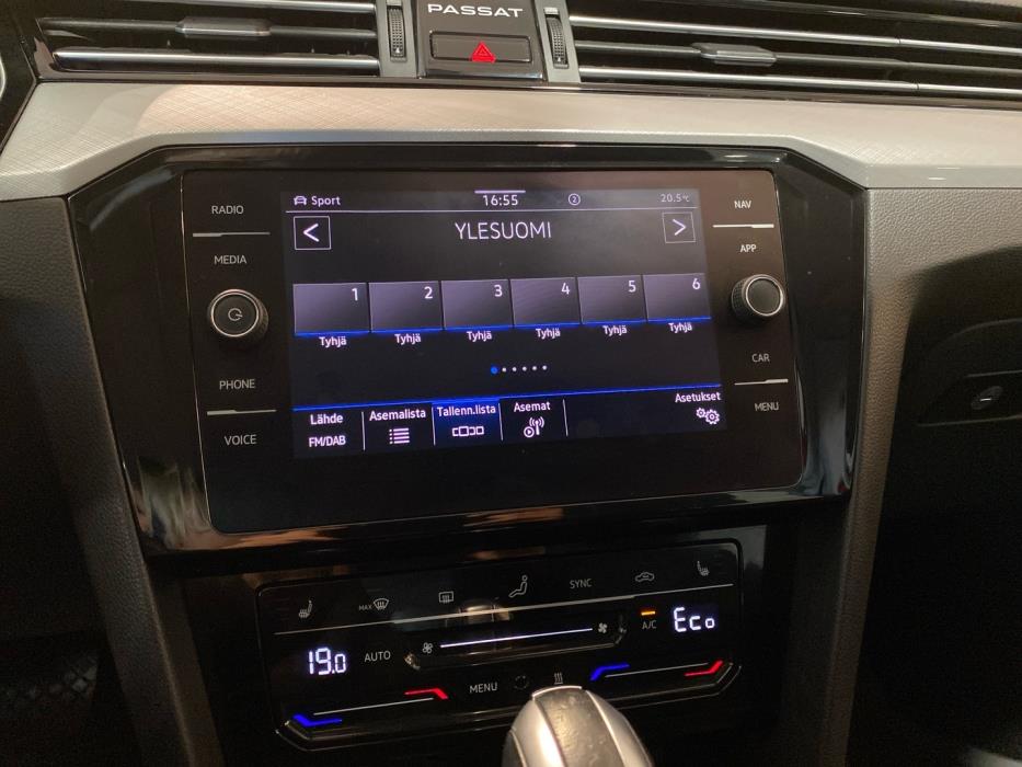 VOLKSWAGEN Passat 2020