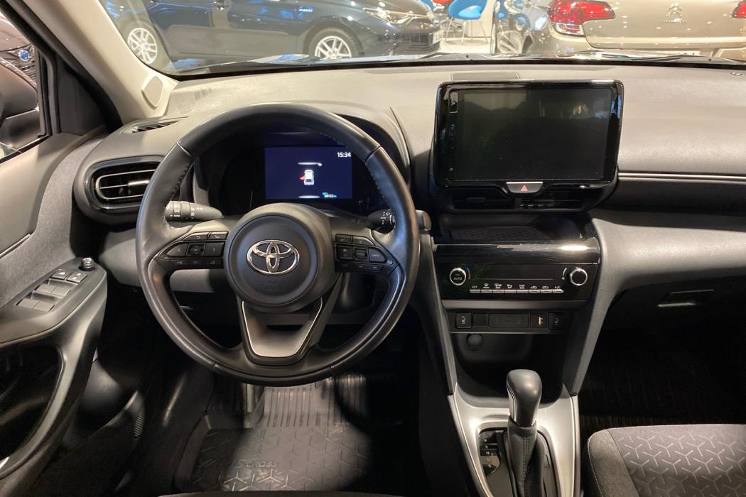 TOYOTA Yaris Cross 2023