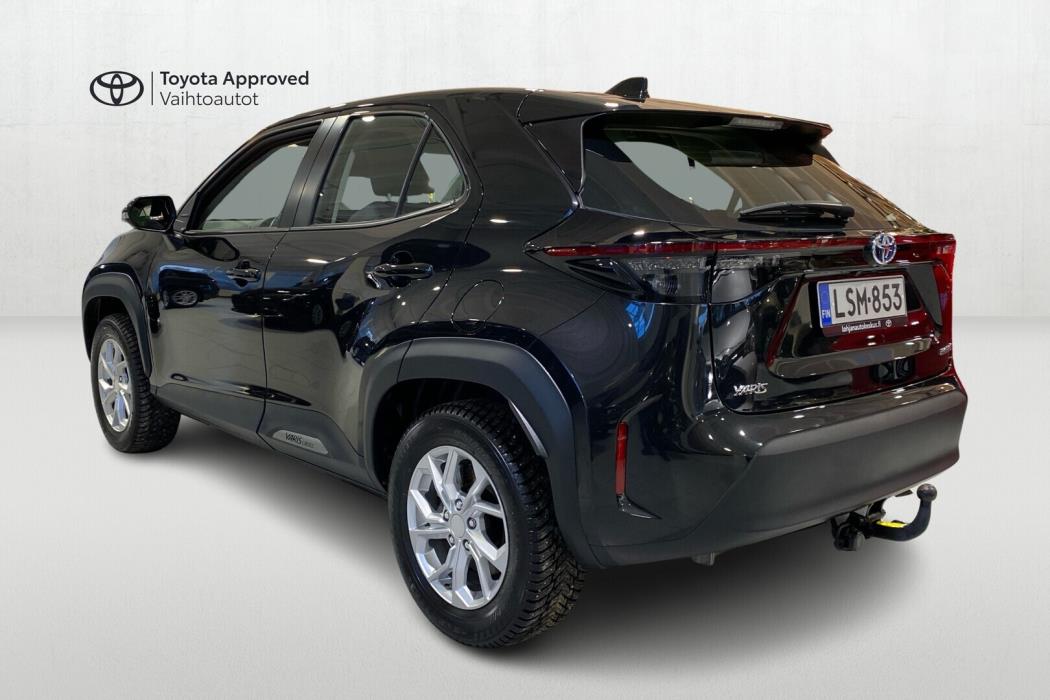 TOYOTA Yaris Cross 2023