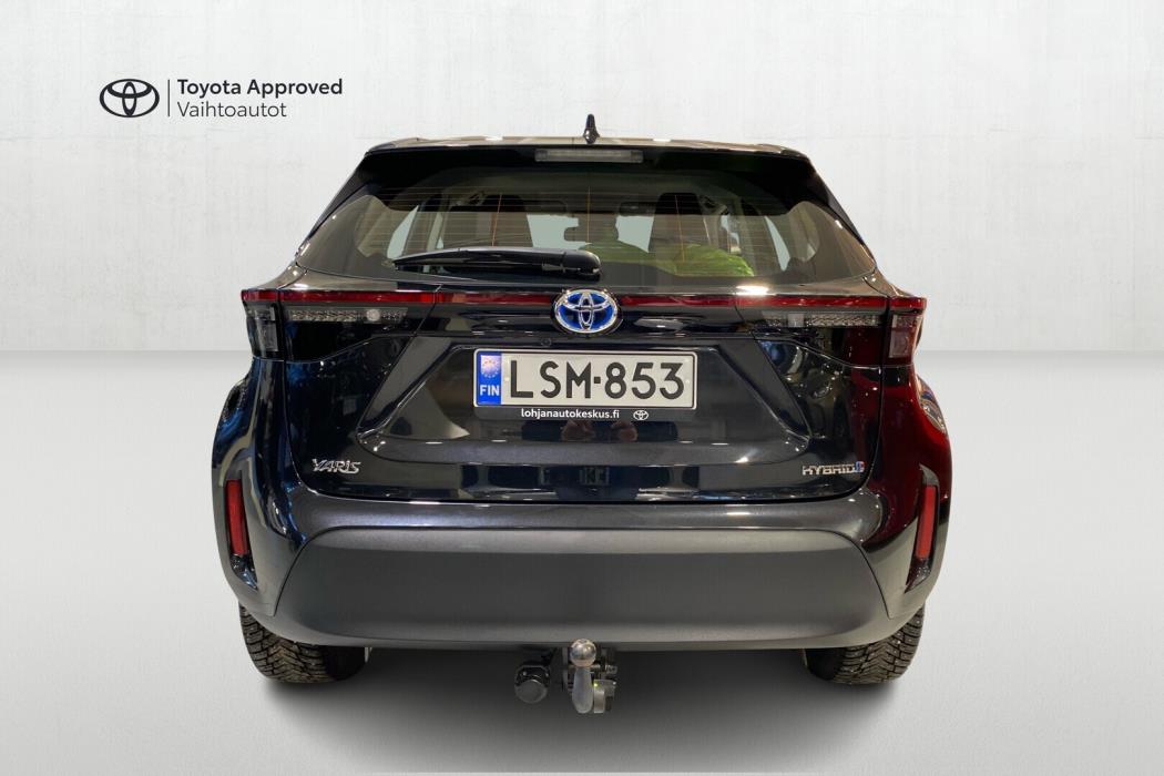 TOYOTA Yaris Cross 2023