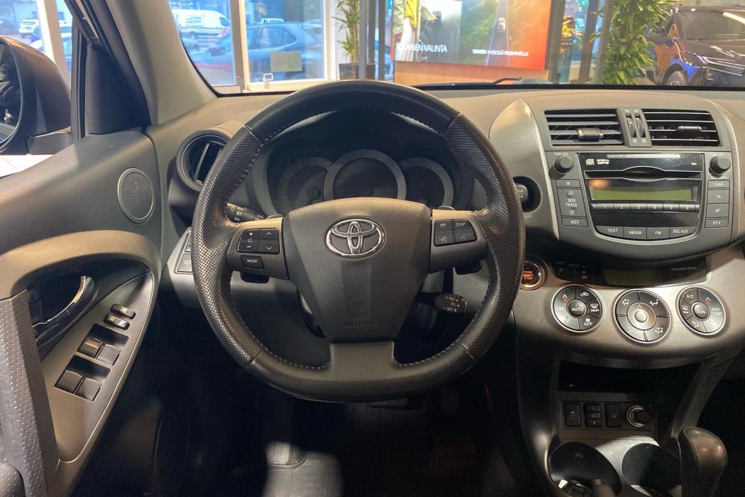 TOYOTA RAV4 2010