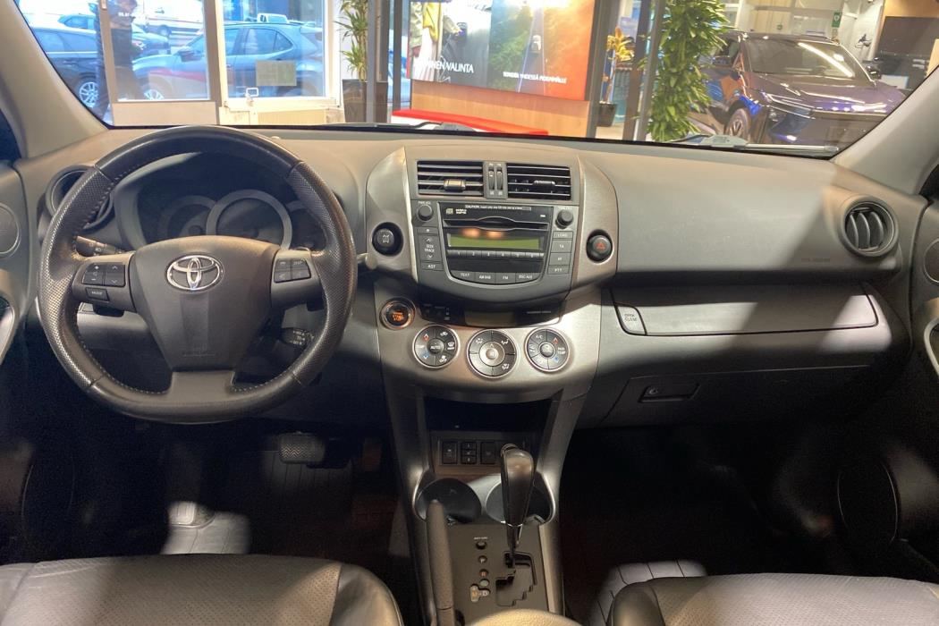 TOYOTA RAV4 2010