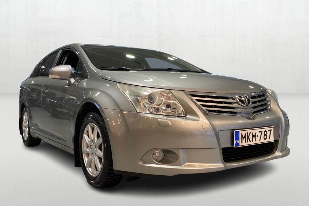 TOYOTA Avensis 2011