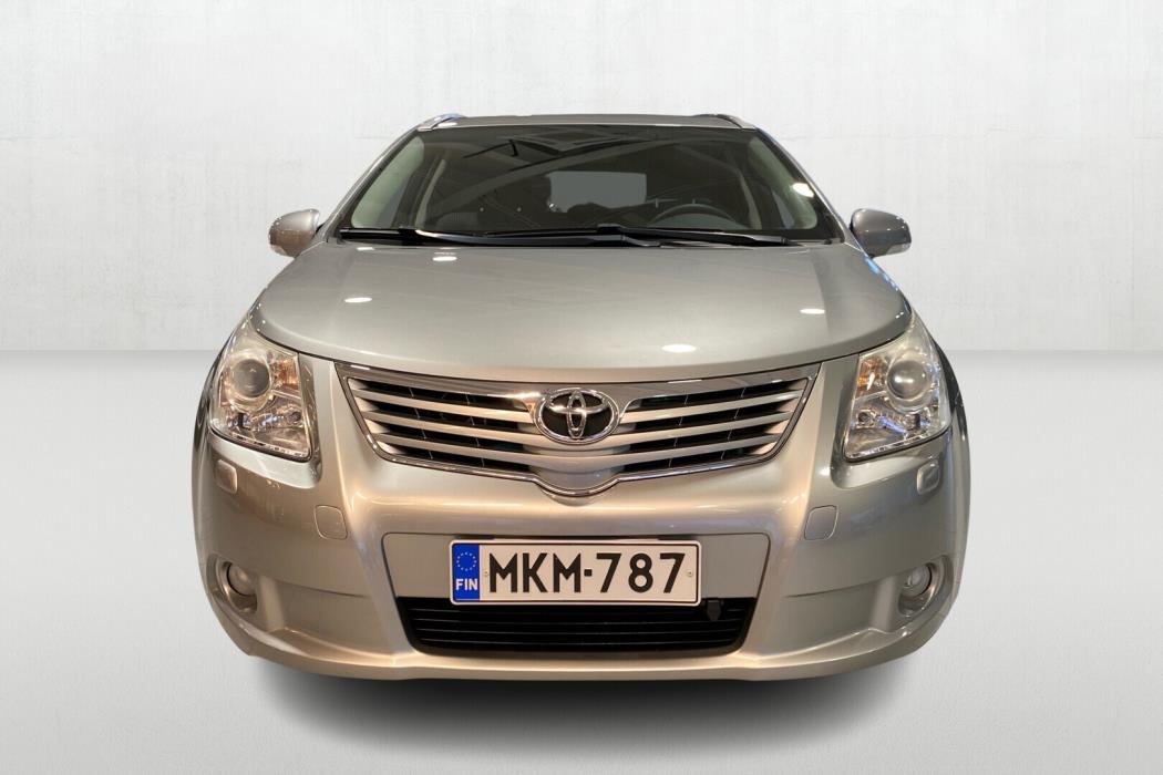 TOYOTA Avensis 2011