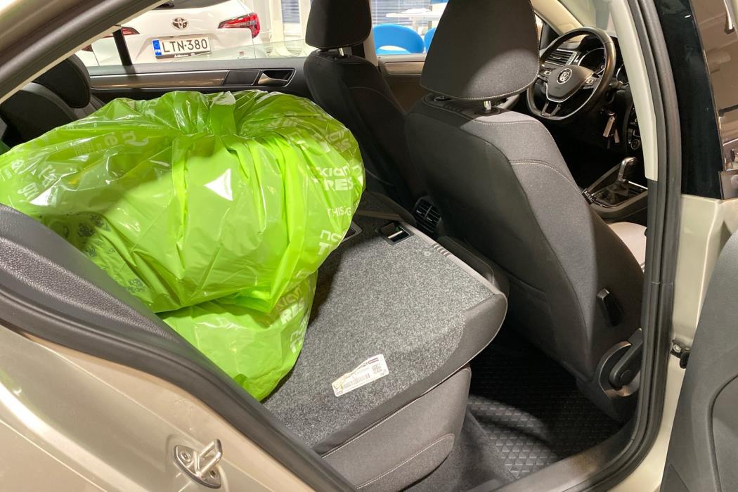 VOLKSWAGEN Jetta 2016