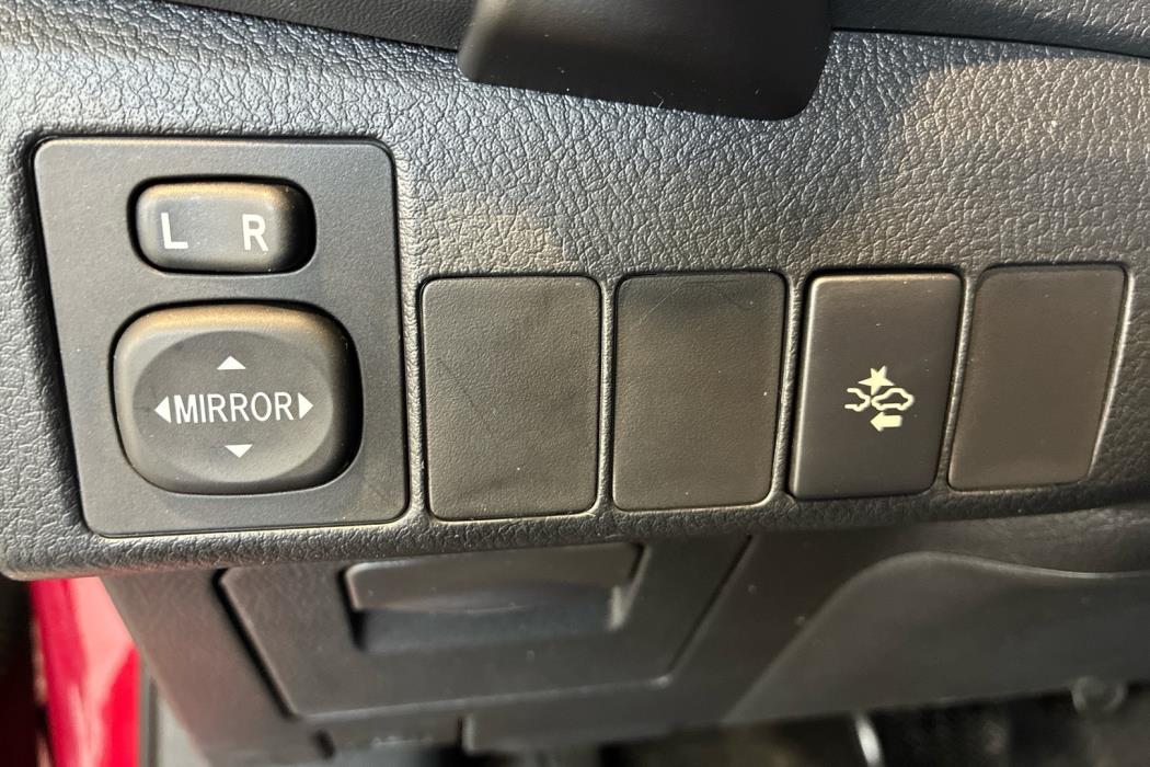TOYOTA Corolla 2018