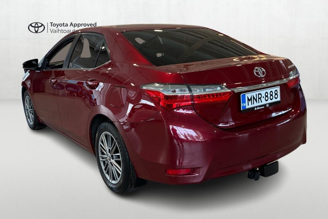 TOYOTA Corolla 2018