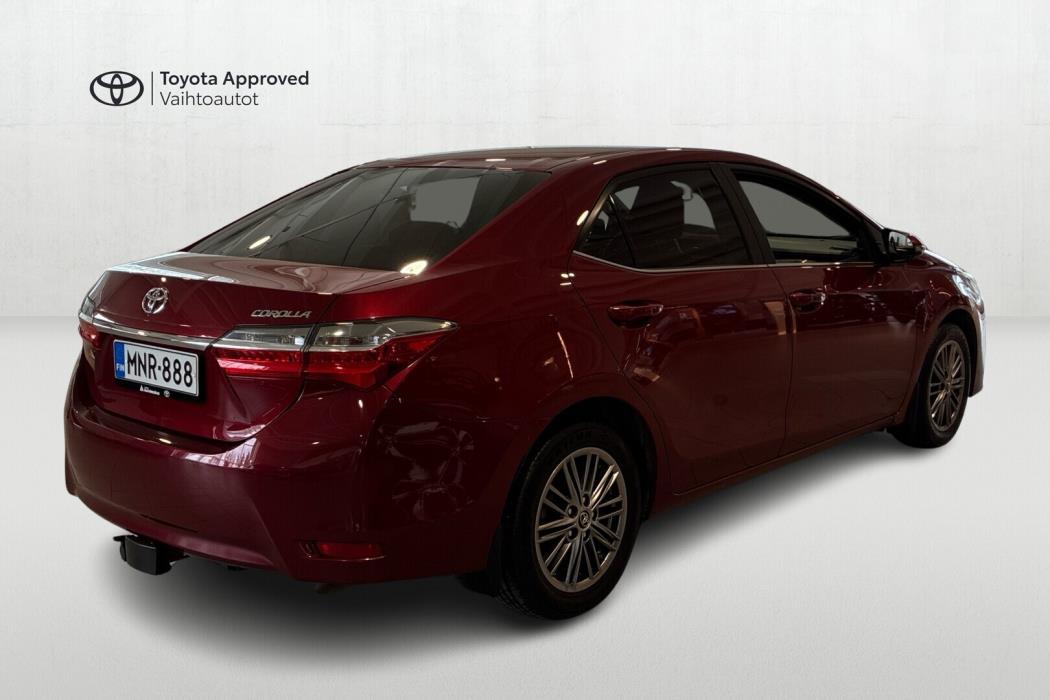 TOYOTA Corolla 2018