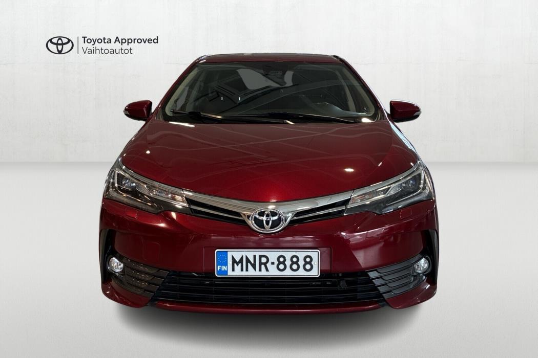 TOYOTA Corolla 2018