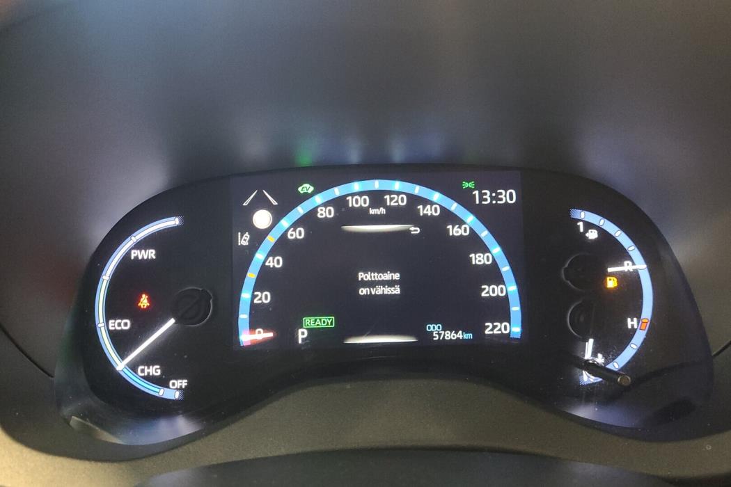 TOYOTA Yaris Cross 2023