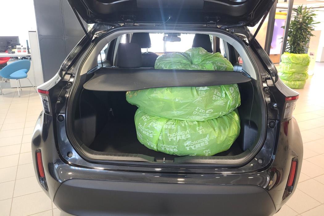 TOYOTA Yaris Cross 2023