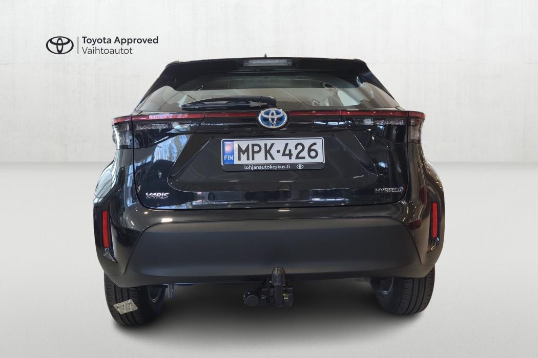 TOYOTA Yaris Cross 2023