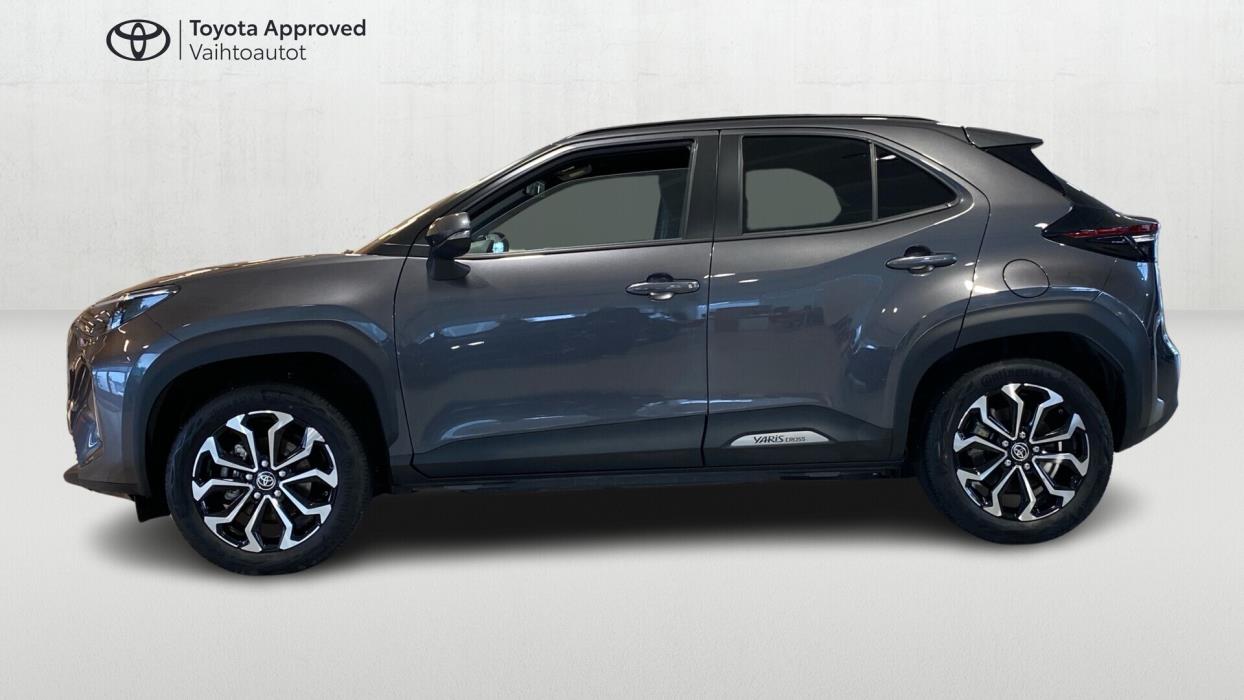 TOYOTA Yaris Cross 2025