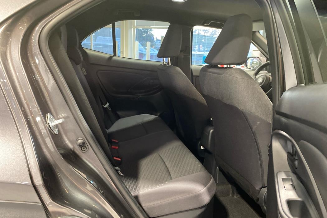 TOYOTA Yaris Cross 2025