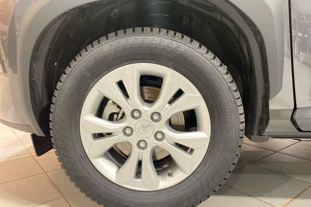 TOYOTA Yaris Cross 2025